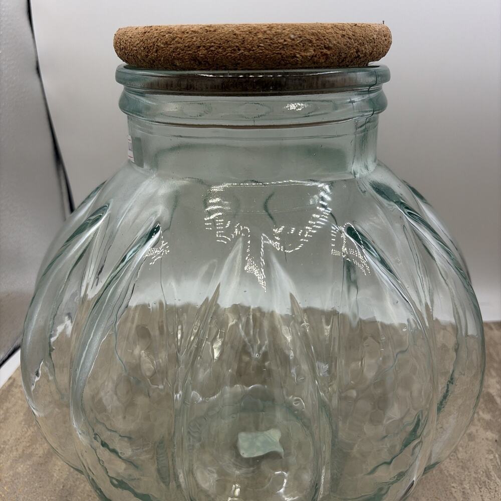Pier 1 Green Glass Pumpkin Shaped Pasta Jar w/ Lid 11" Made in Italy NICE Large - Picture 2 of 10